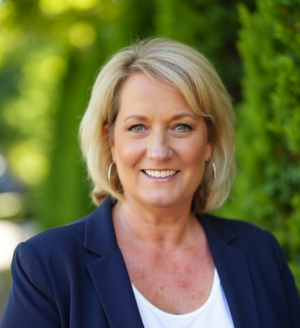 Christina Rodin Atwater, Recognized by BestAgents.us as a 2025 Top Agent 