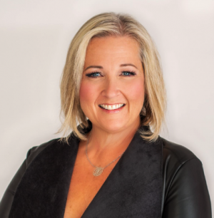 Karen Iwakoshi, Recognized by BestAgents.us as a 2025 Top Agent 