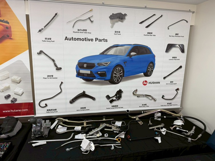 Show Room Autoparts2