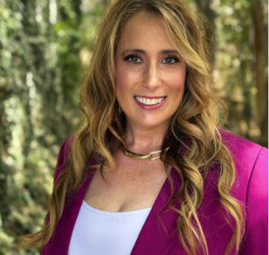 Jeanne Lewis, Recognized by BestAgents.us as a 2025 Top Agent 