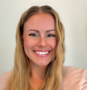 Lexi Lee, Recognized by BestAgents.us as a 2025 Top Agent 