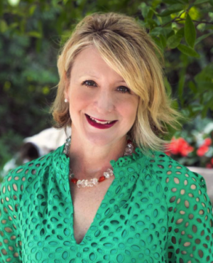 Courtney Stach, Recognized by BestAgents.us as a 2025 Top Agent 