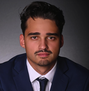 Lucius Avila, Recognized by BestAgents.us as a 2025 Top Agent 