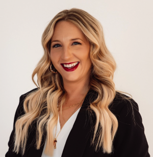 Amber Marie Scott, Recognized by BestAgents.us as a 2025 Top Agent 