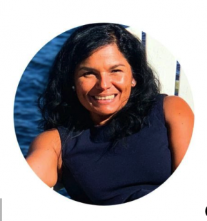 Carolina Compton, Recognized by BestAgents.us as a 2025 Top Agent 