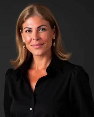 Cristiane Butler, Recognized by BestAgents.us as a 2025 Top Agent