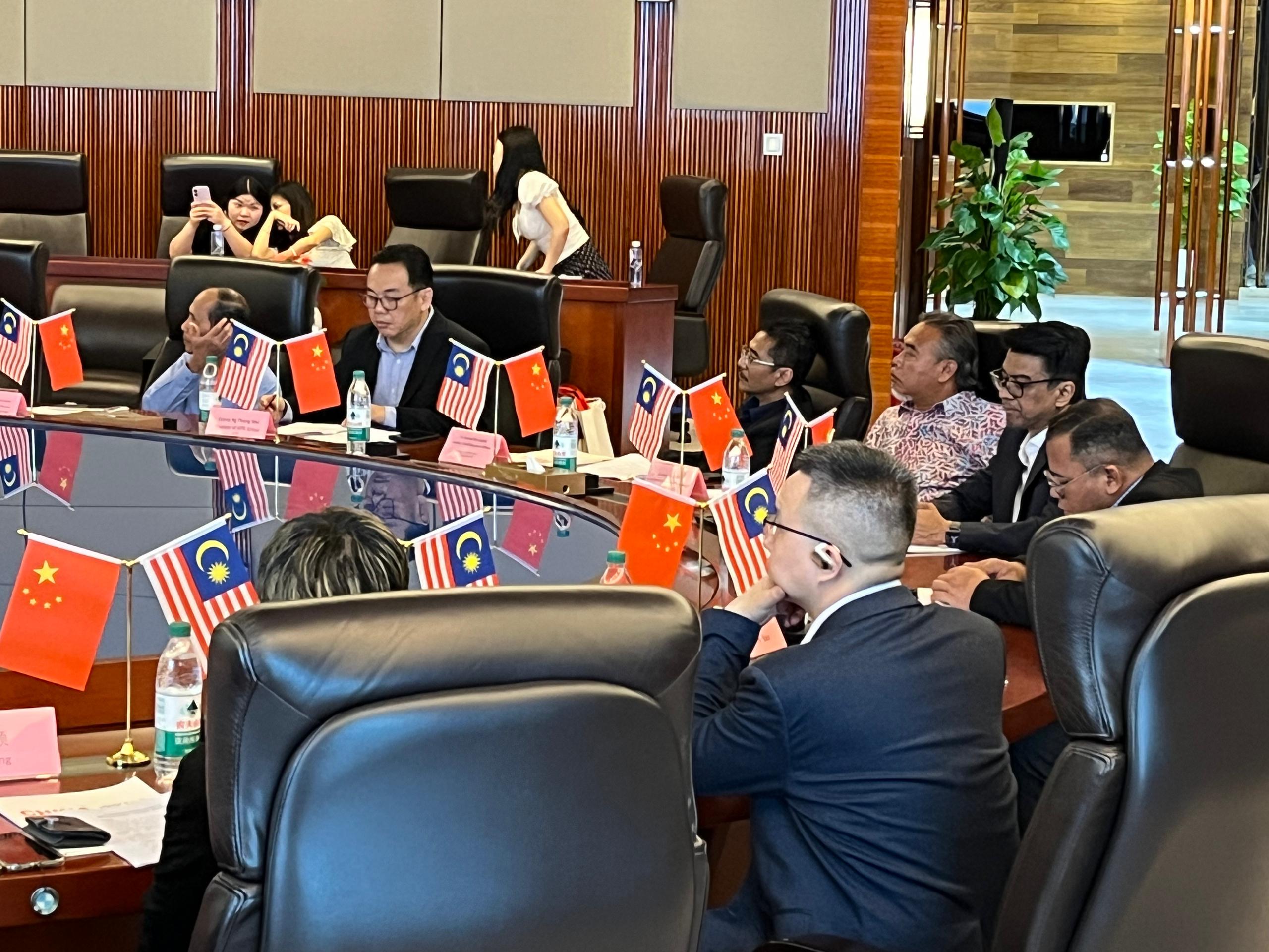 MoU Signing between APR STDC  Hei Ma