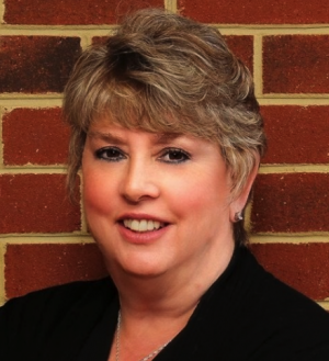 Diana Brink, Recognized by BestAgents.us as a 2025 Top Agent 