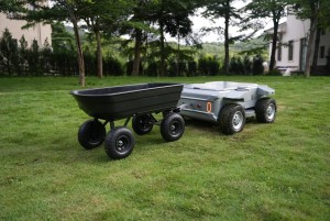 Easily Dump Collected Leaves