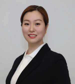 Emily Chen, Recognized by BestAgents.us as a 2025 Top Agent 