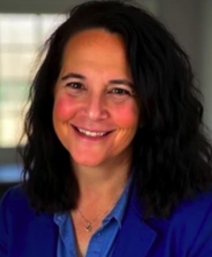 Roxanne Quinn, Recognized by BestAgents.us as a 2025 Top Agent 