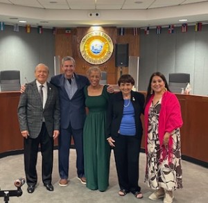 Mario Cartaya with councilmembers, commissioners and the city clerk