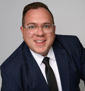  Skyler Killian, Recognized by BestAgents.us as a 2025 Top Agent 