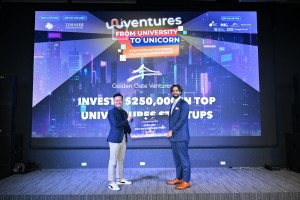 (L-R) Edward Lim at BLK71 and Vinnie Lauria at GGV kick off the inaugural cohort of UniVenture.