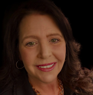 Holly J. Moore, Recognized by BestAgents.us as a 2025 Top Agent 