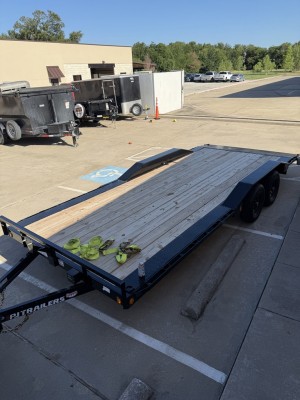 amdtrailerrental.com