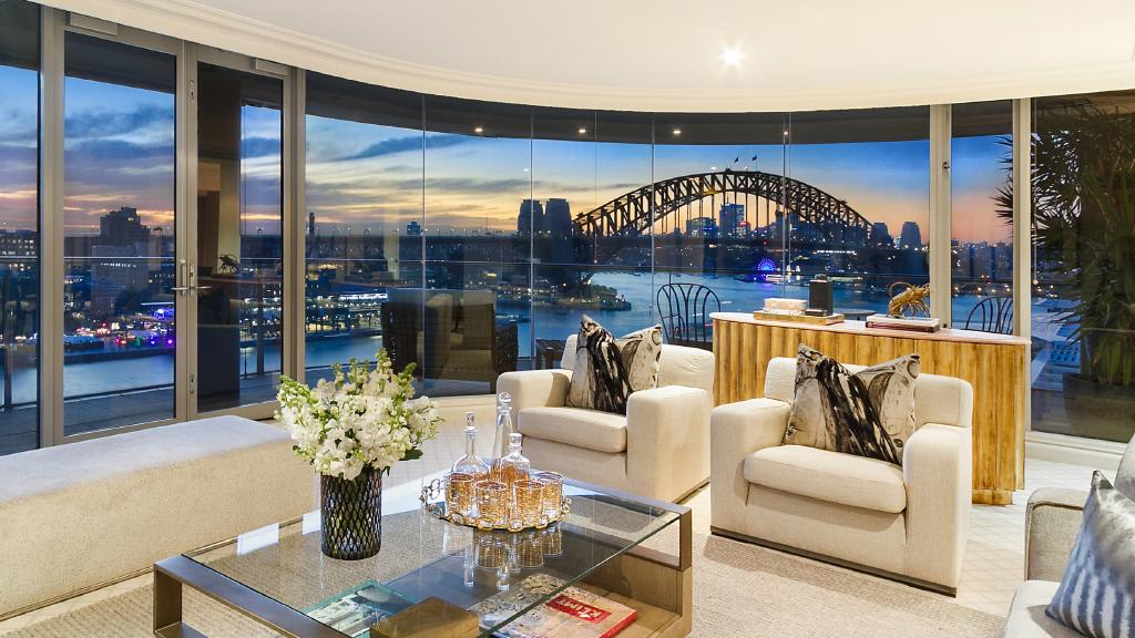 Luxurious Properties Luxurious Properties