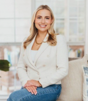  Morgan Schneider, Recognized by BestAgents.us as a 2025 Top Agent 