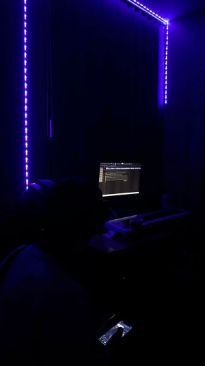 Divine Mattocks in the studio