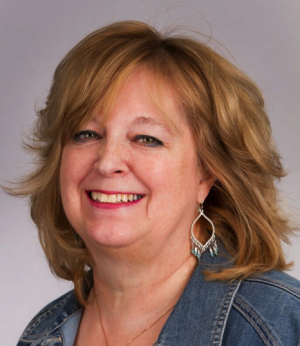 Cyndi Dumontelle, Recognized by BestAgents.us as a 2025 Top Agent