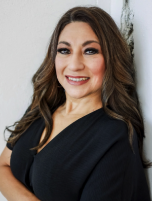 Becky Gonzalez, Recognized by BestAgents.us as a 2025 Top Agent 