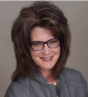 Lora Ahrens Olerich, Recognized by BestAgents.us as a 2025 Top Agent 