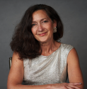 Cynthia R. Barrett, Recognized by BestAgents.us as a 2025 Top Agent