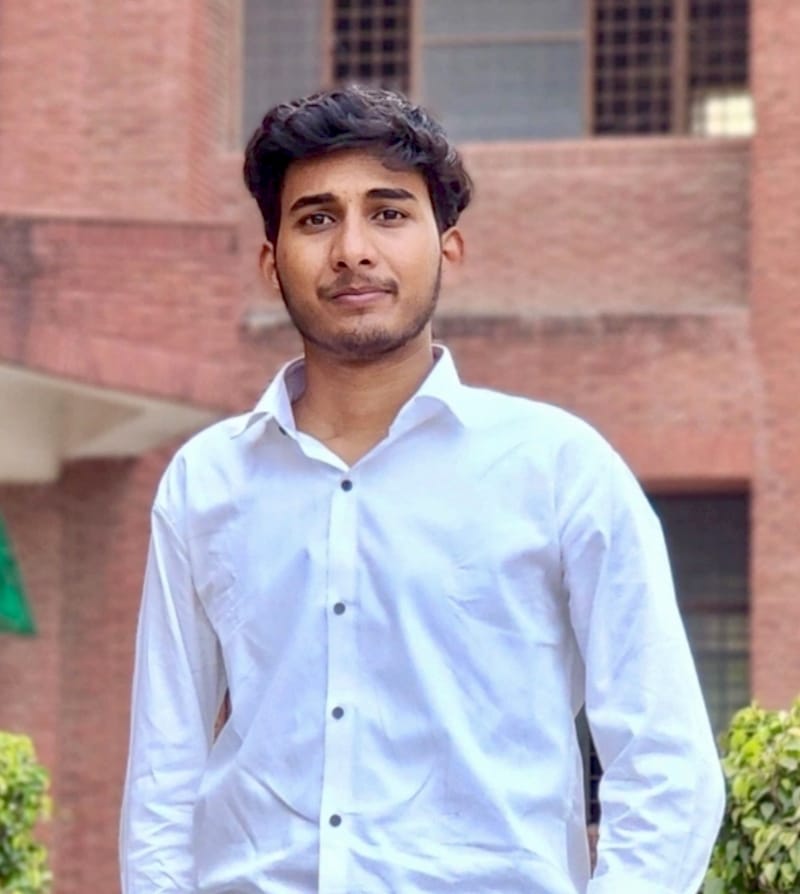 Nishat Manzar— A Leading Solar Engineer and Consultant for Reliable Renewable Energy Solutions