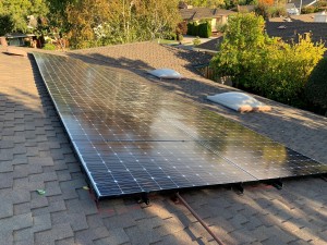 Residential Home with Solar Energy Installed by Simmitri Inc.