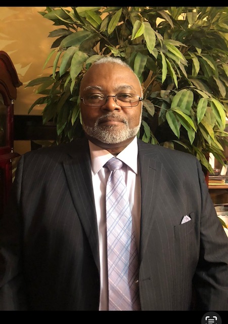 The Author Kent Handy