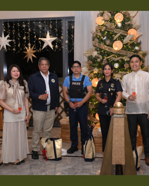 Guest of Honor PBGen Rodelio Jocson (2nd from left), is joined by ALH Group Head of HR Mel