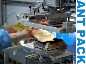 Custom Glass Bottle Suppliers