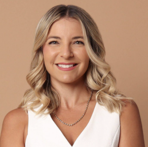 Ailyn Quesada, Recognized by BestAgents.us as a 2026 Top Agent