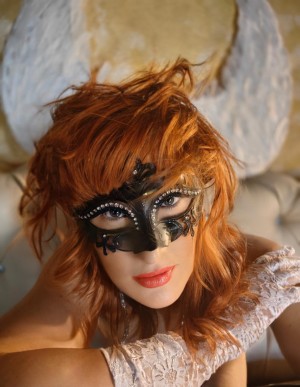 Vanessa Mini: The Voice of Elegance, Emotion, and Global Unity