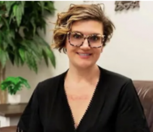 America’s Best in Medicine Recognizes Courtney Chettle for Leading Renew & Transcend Wellness in Human-Focused Therapy