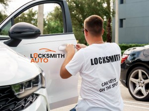 Locksmith Auto Car locksmith