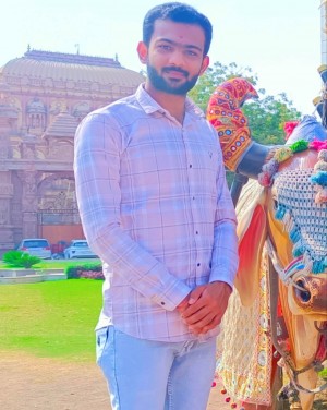 Pratik kapuriya - rubal star - image