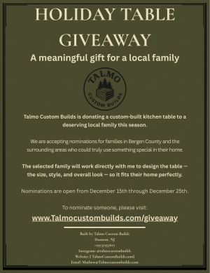 HOLIDAY TABLE GIVEAWAY
