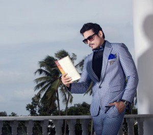 Shawar Ali  Enhances the Heritage Property of Gujarat’s White Palace with His Eccentric Aura