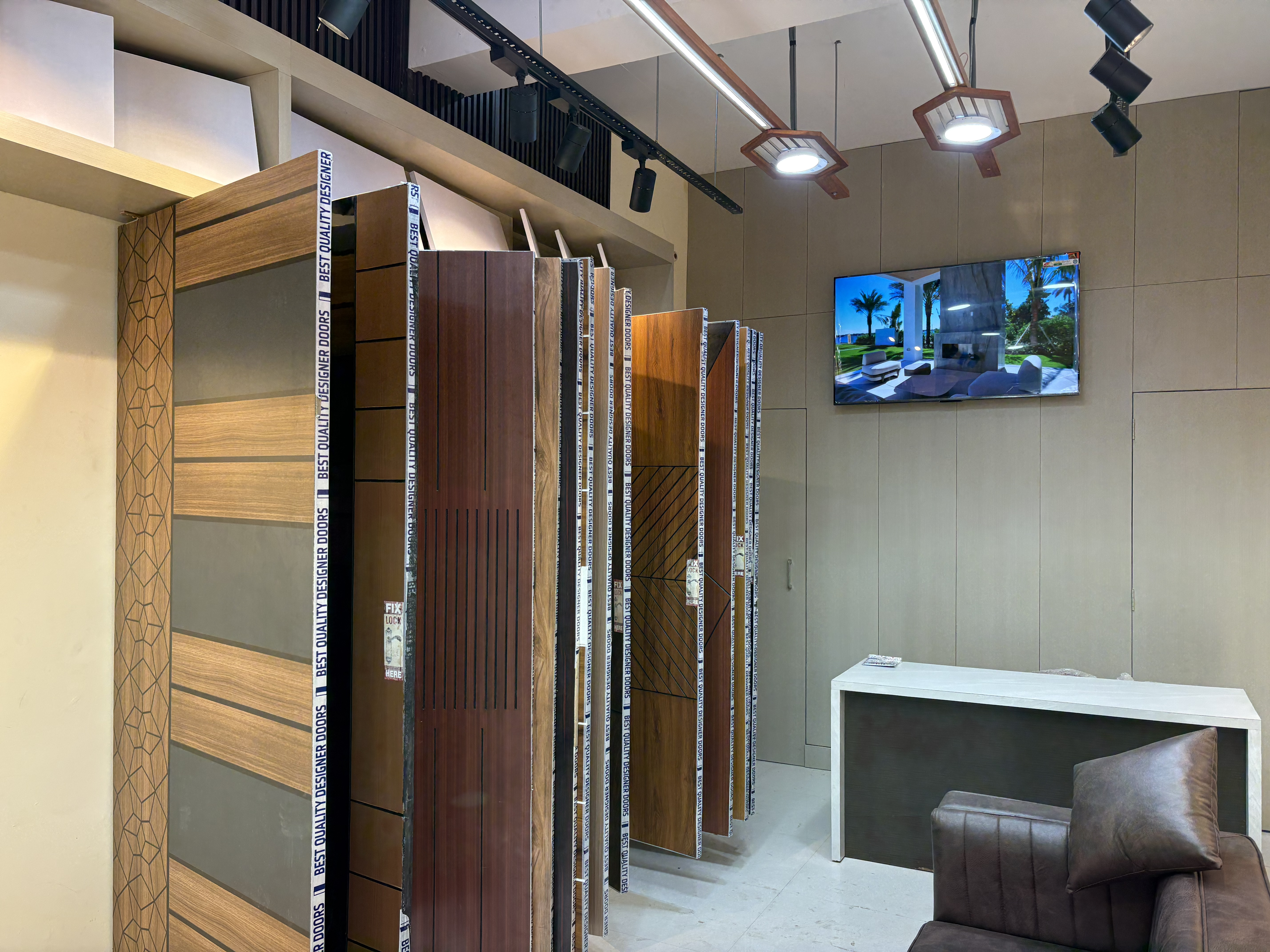 Door Expert Co. Emerges as Lucknow’s Leading Showroom for Premium Designer Doors – Interior Solutions
