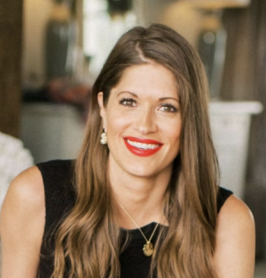 Hollie Hallwyler Recognized by BestAgents.us as a 2026 Top Agent