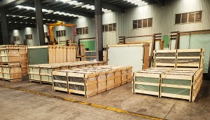 LYD GLASS s location near major export ports supports efficient logistics planning