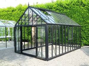 Tempered greenhouse glass is designed to withstand mechanical stress and temperature fluctuations