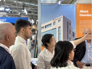 Solar Battery Manufacturers for Large Scale Solar Projects 1