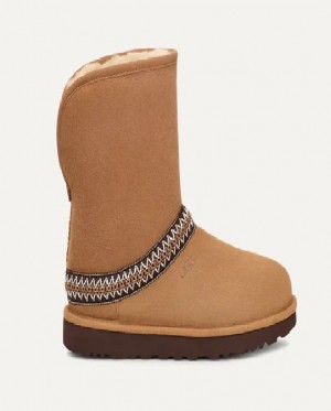 UGG Womens Boot Classic Short Crescent