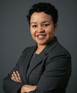 Aisha Starke, BBA, LPN, Recognized by America’s Best in Medicine for Championing Compassionate Care at Lumina Care