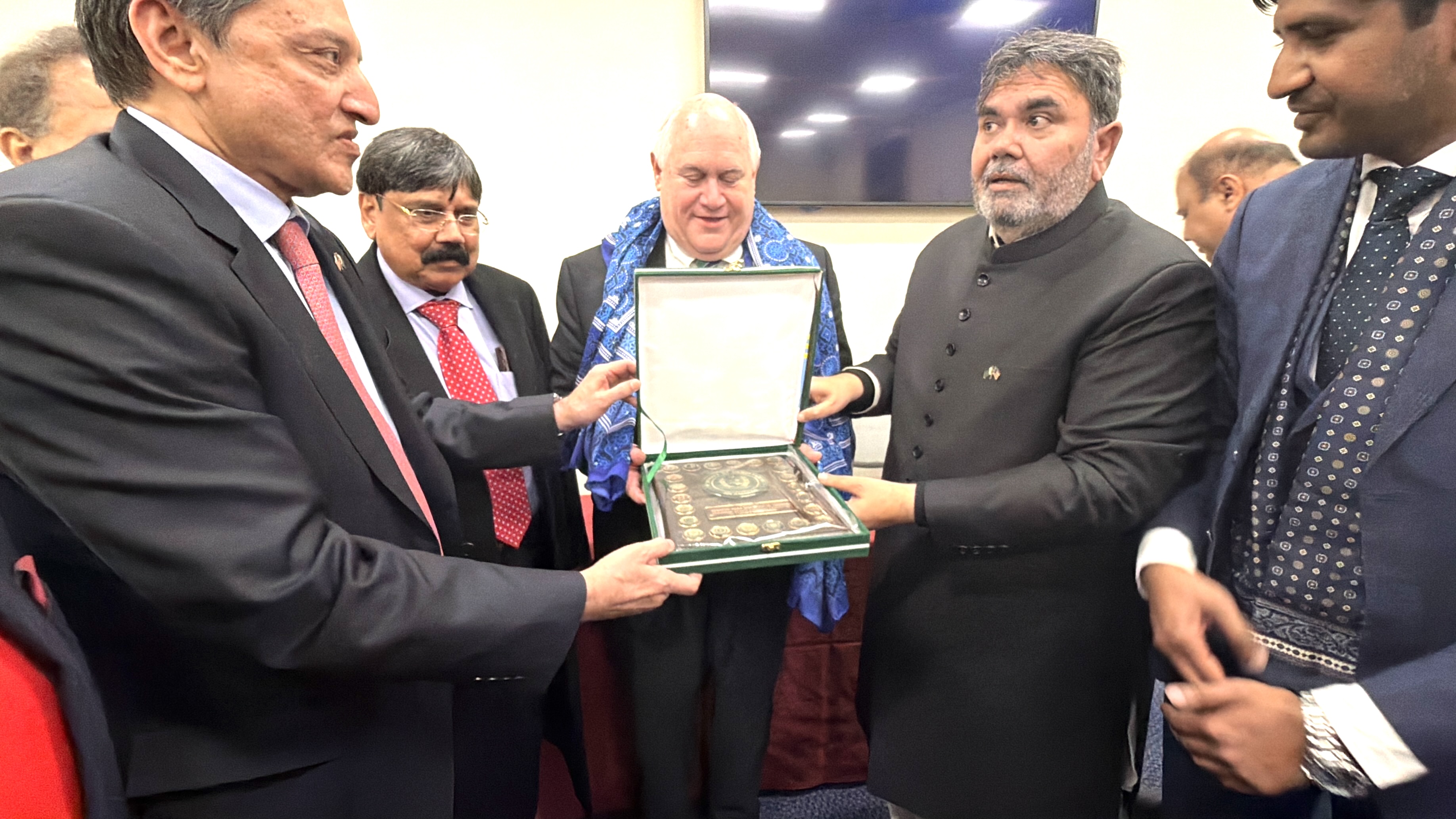 Congressman Ron Estes Congressman Ron Estes