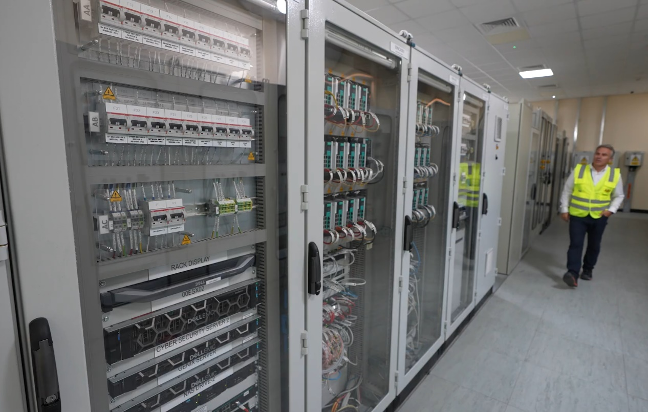 The company s commitment to high efficiency manufacturing is backed by a robust global R D and manuf