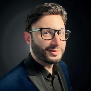 Edward Mena, Singer and Director of AIPEH Miami