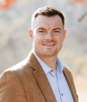 Beau McCue, Recognized by BestAgents.us as a 2026 Top Agent 